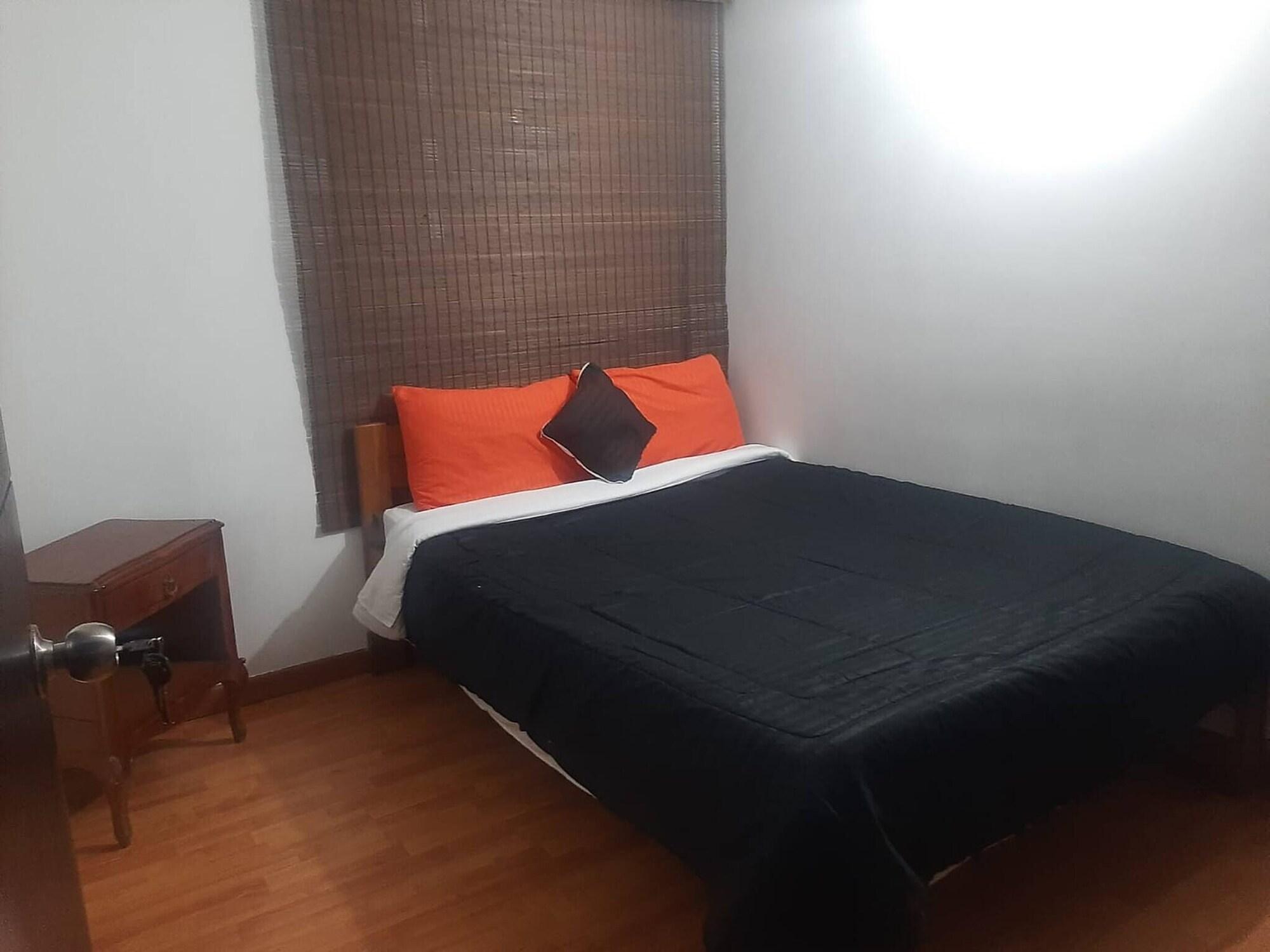 Habitación Room in Guest Room - Close to the Family Embassy