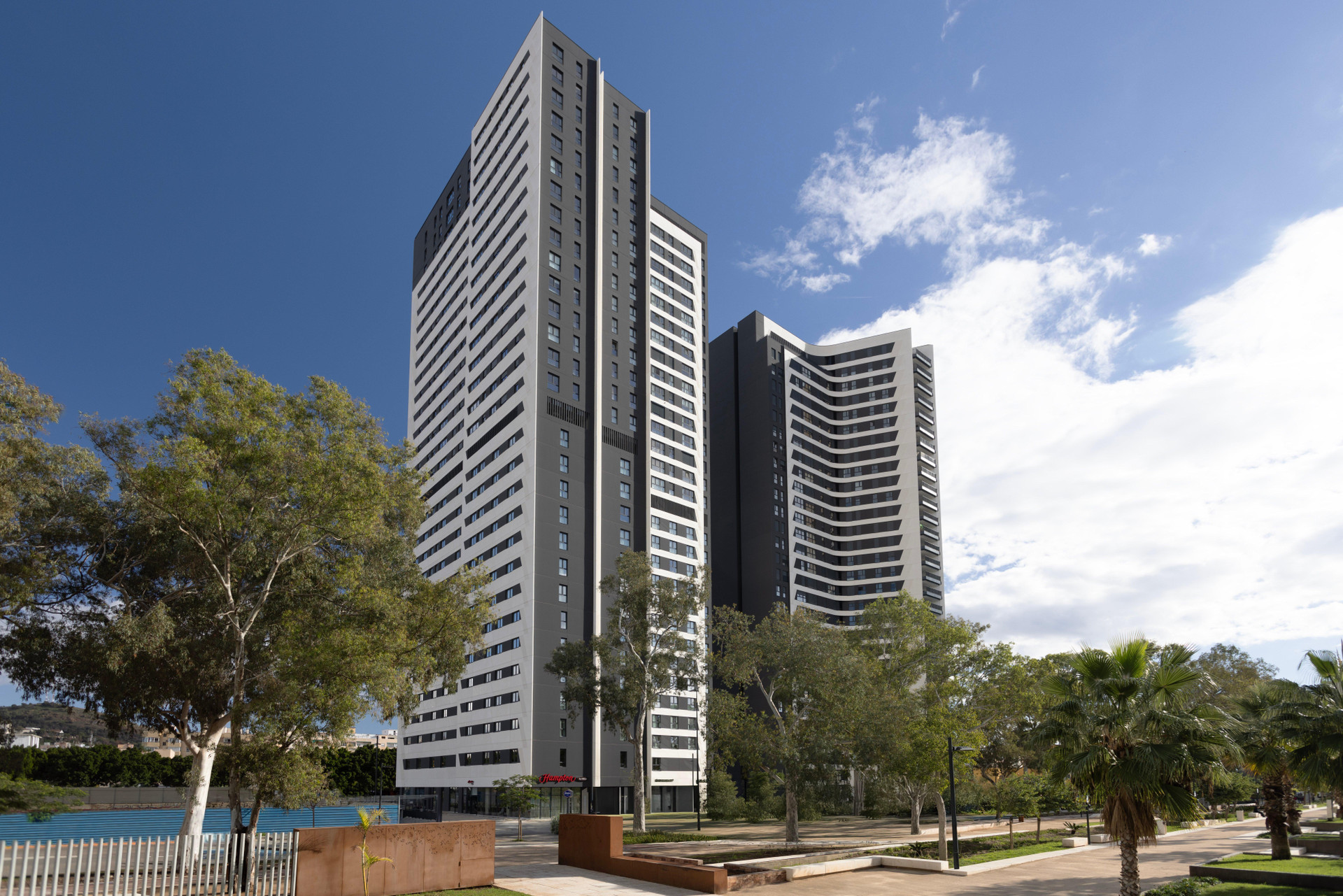 Vista Exterior Staybridge Suites & Apartments Malaga by IHG