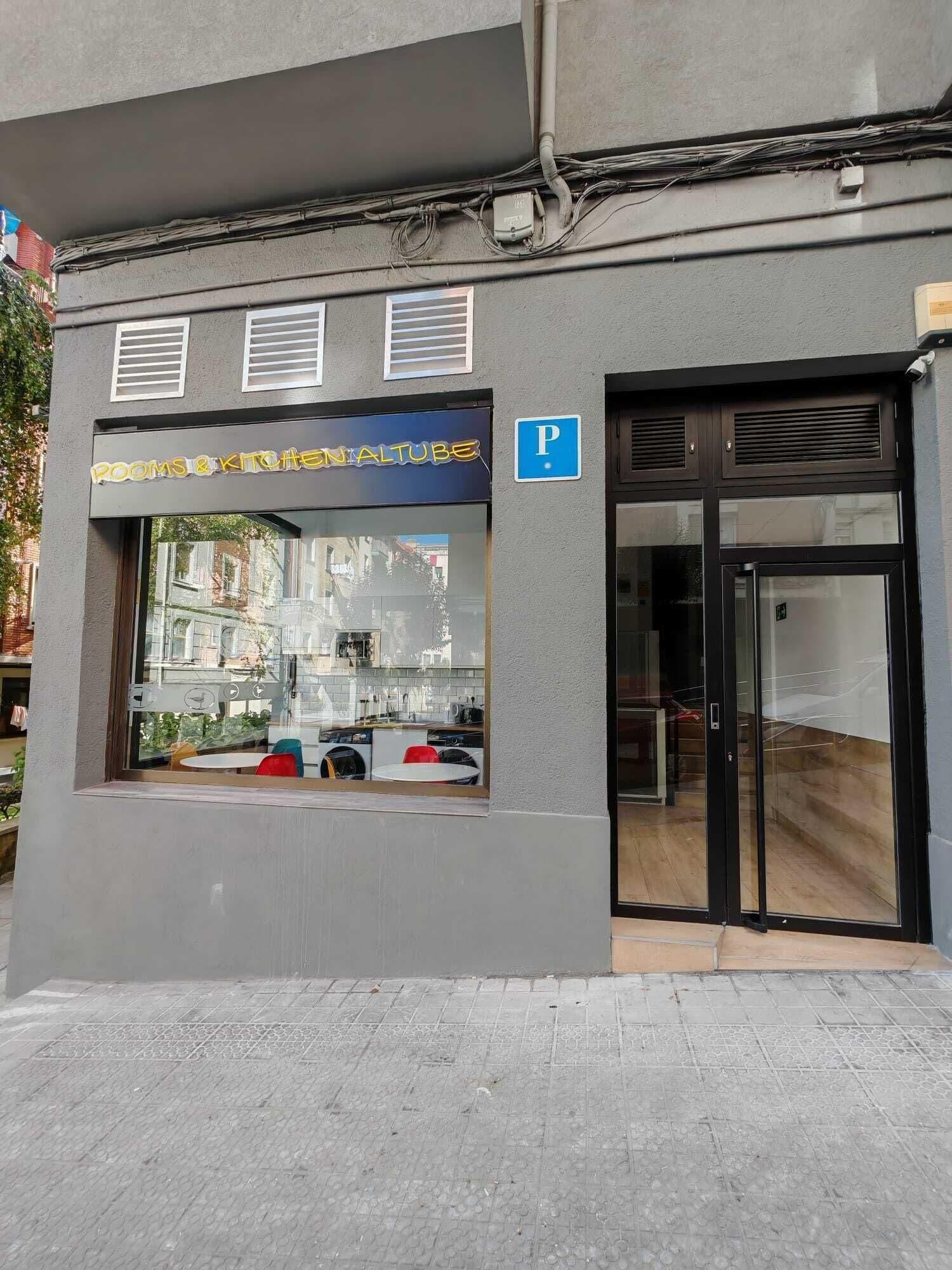 Vista Exterior Bilbao ROOMS & KITCHEN Altube