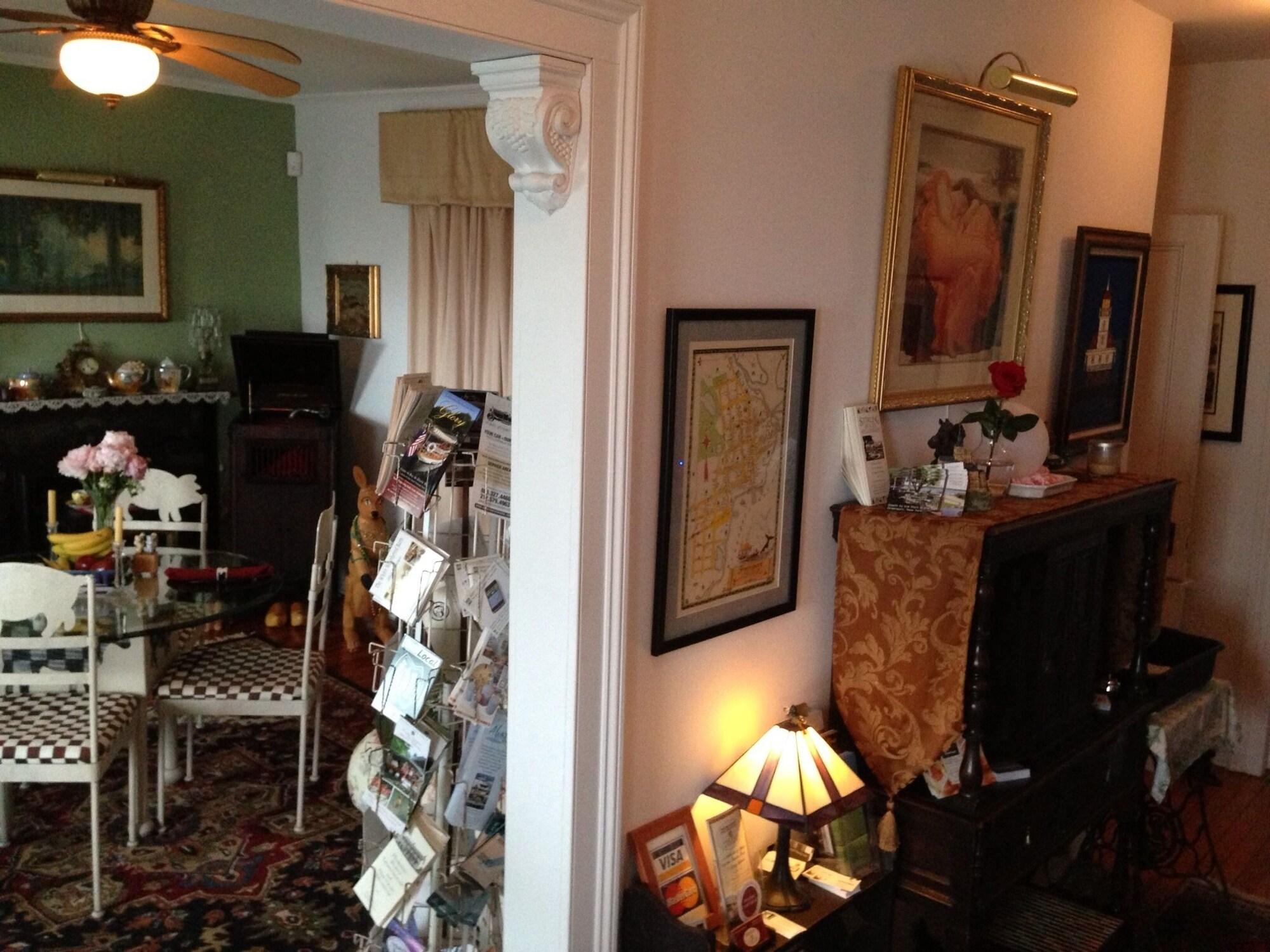 Vista Lobby Stirling House Bed & Breakfast