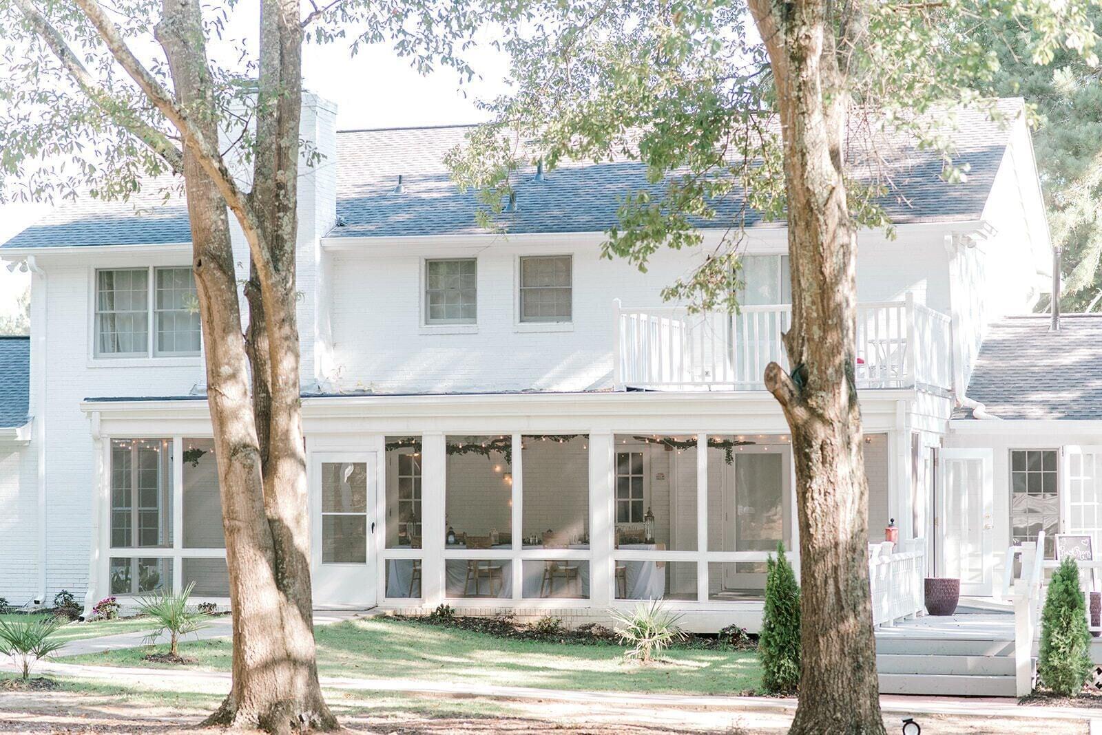 Vista Exterior Georgia Palms & Gardens