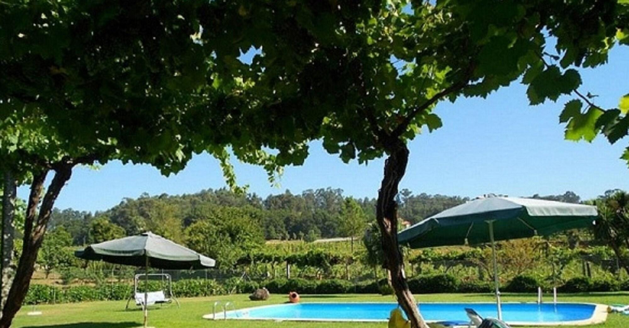 Varios Stone Farm Hostel