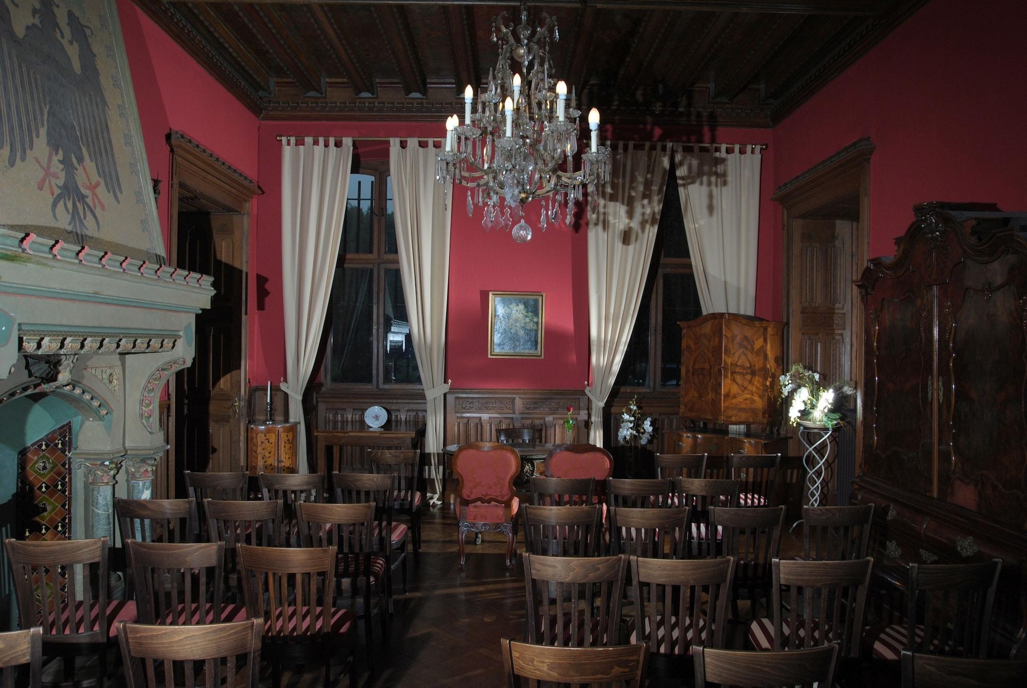 Sala de Reuniones Kommende Ramersdorf