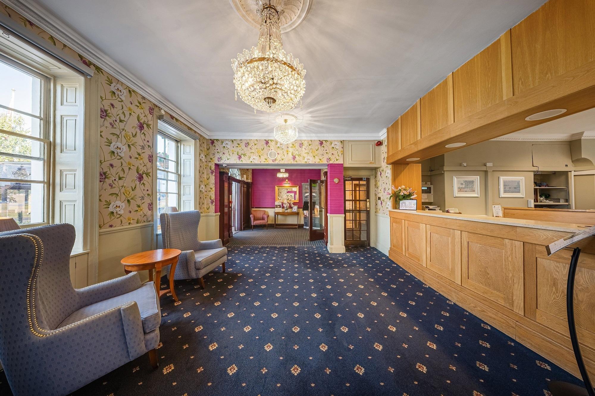 Vista Lobby The Clarendon Hotel - Blackheath