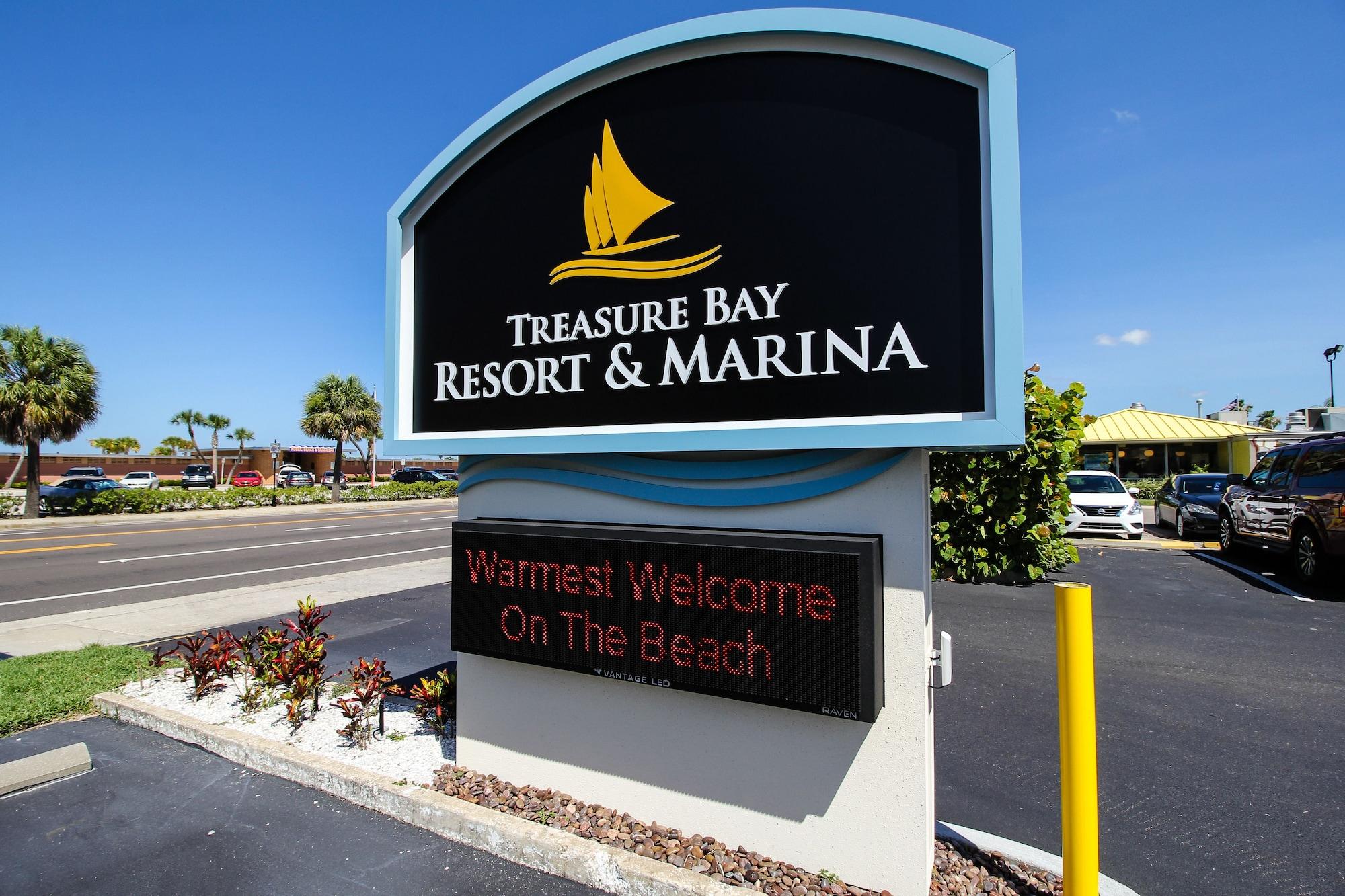 Vista Exterior Treasure Island Hotel and Marina