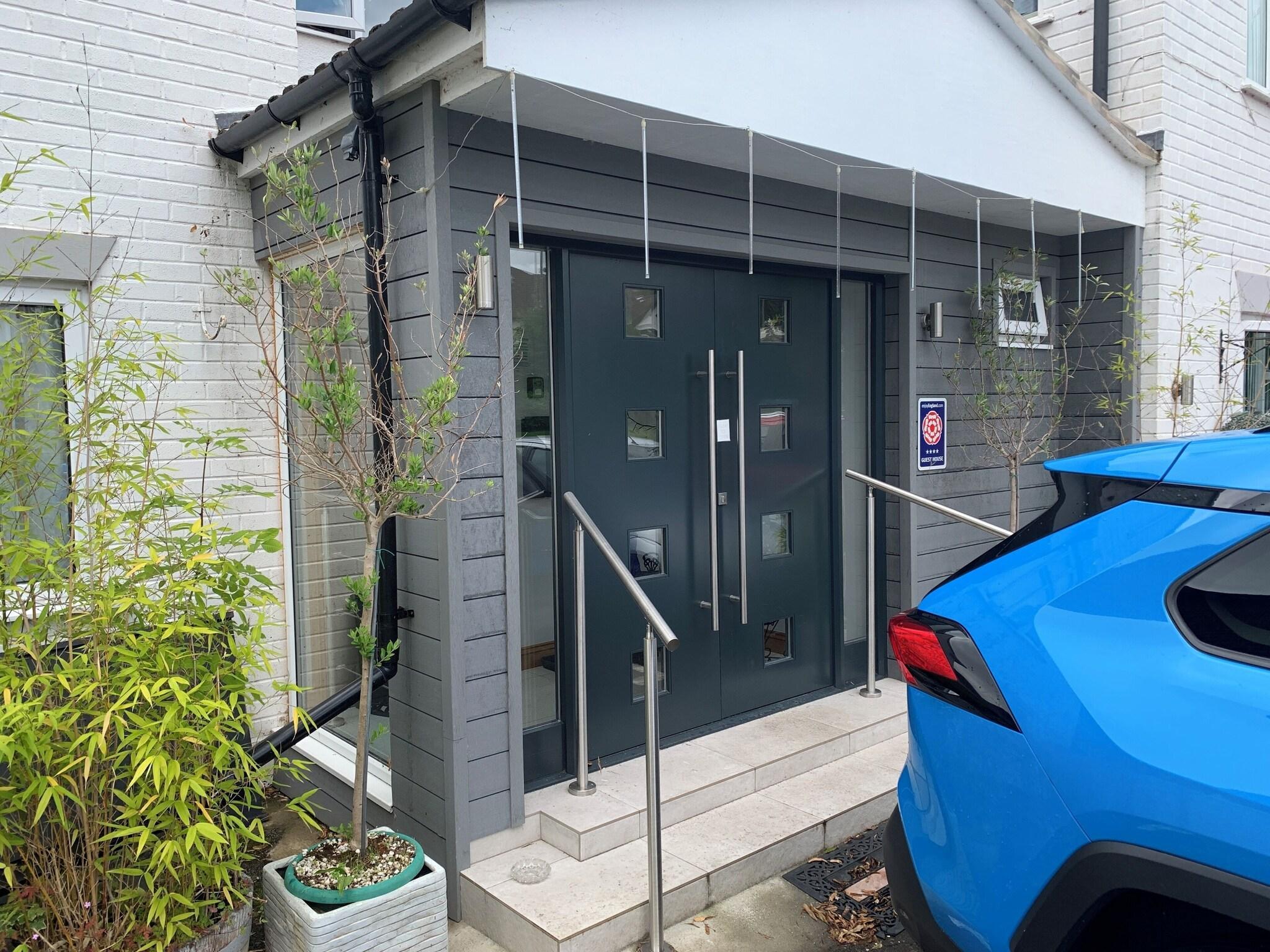 Vista Exterior Avonpark House