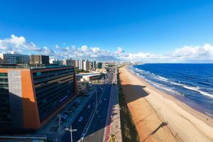 Renta Vacacional - Art Studio - Beira Mar com Piscina no Rooftop, Academia e Coworking em Salvador Carpediem By Housi