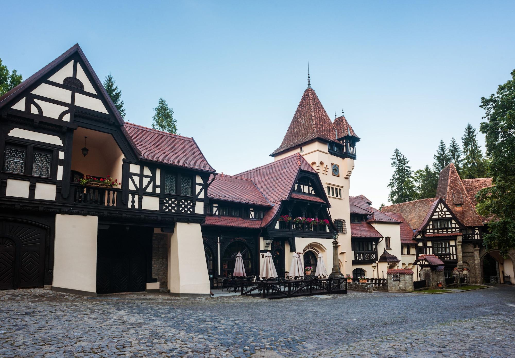 Vista Exterior Vila Economat