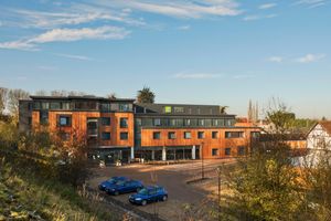 Alojamiento - Holiday Inn Express Cambridge-Duxford M11, Jct.10 by IHG