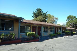 Alojamiento - Monterey Surf Inn