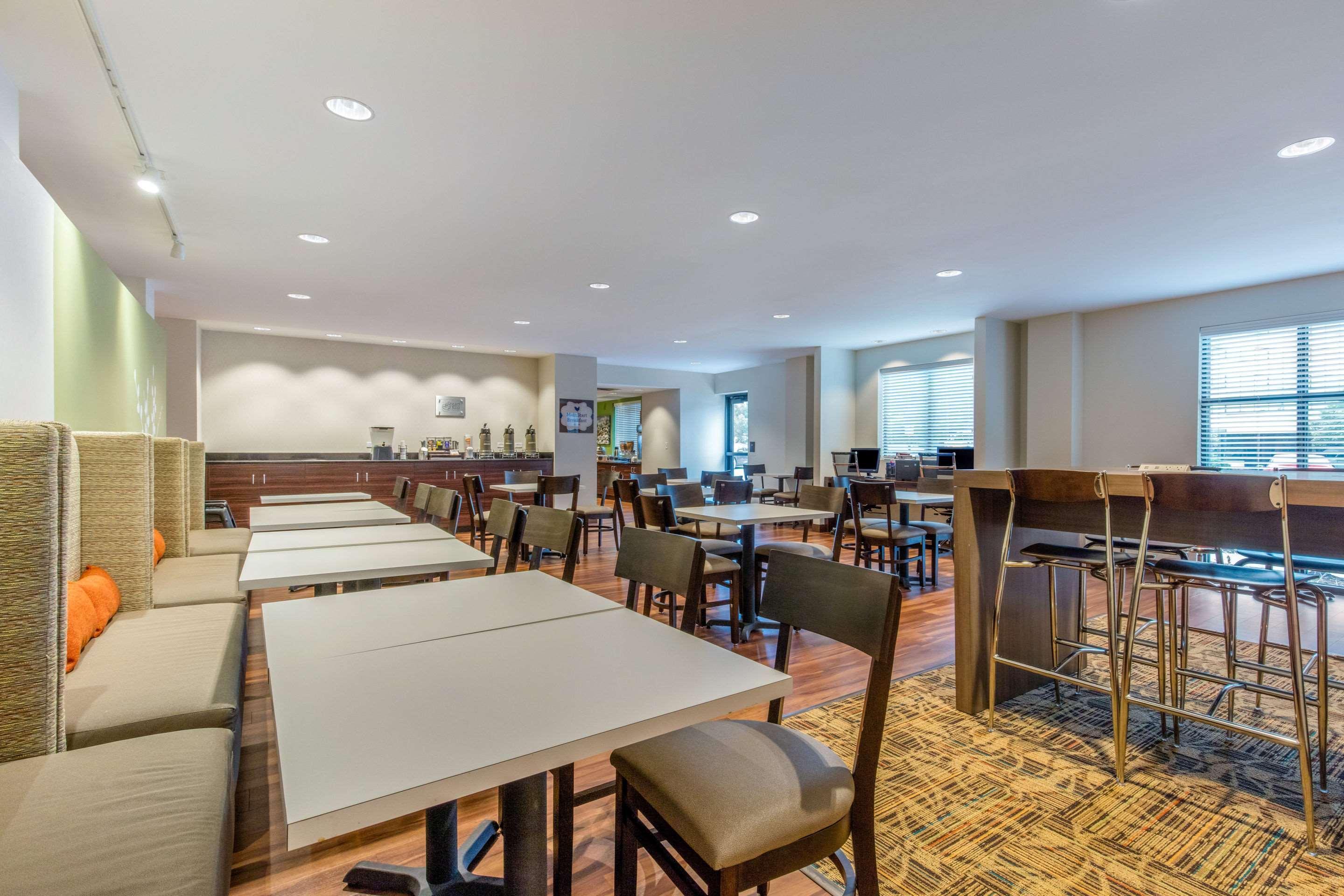Restaurant Comfort Inn St. Louis Airport