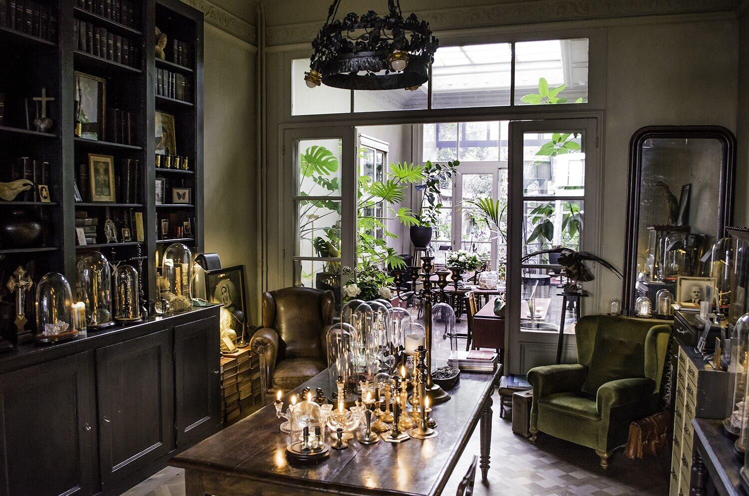 Varios Boulevard Leopold Rooms & Suites