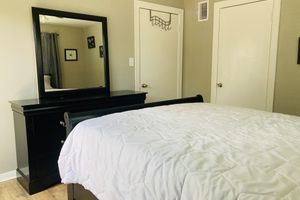 Alquiler Vacacional - Well Located Cozy 1-Bedroom unit with free parking