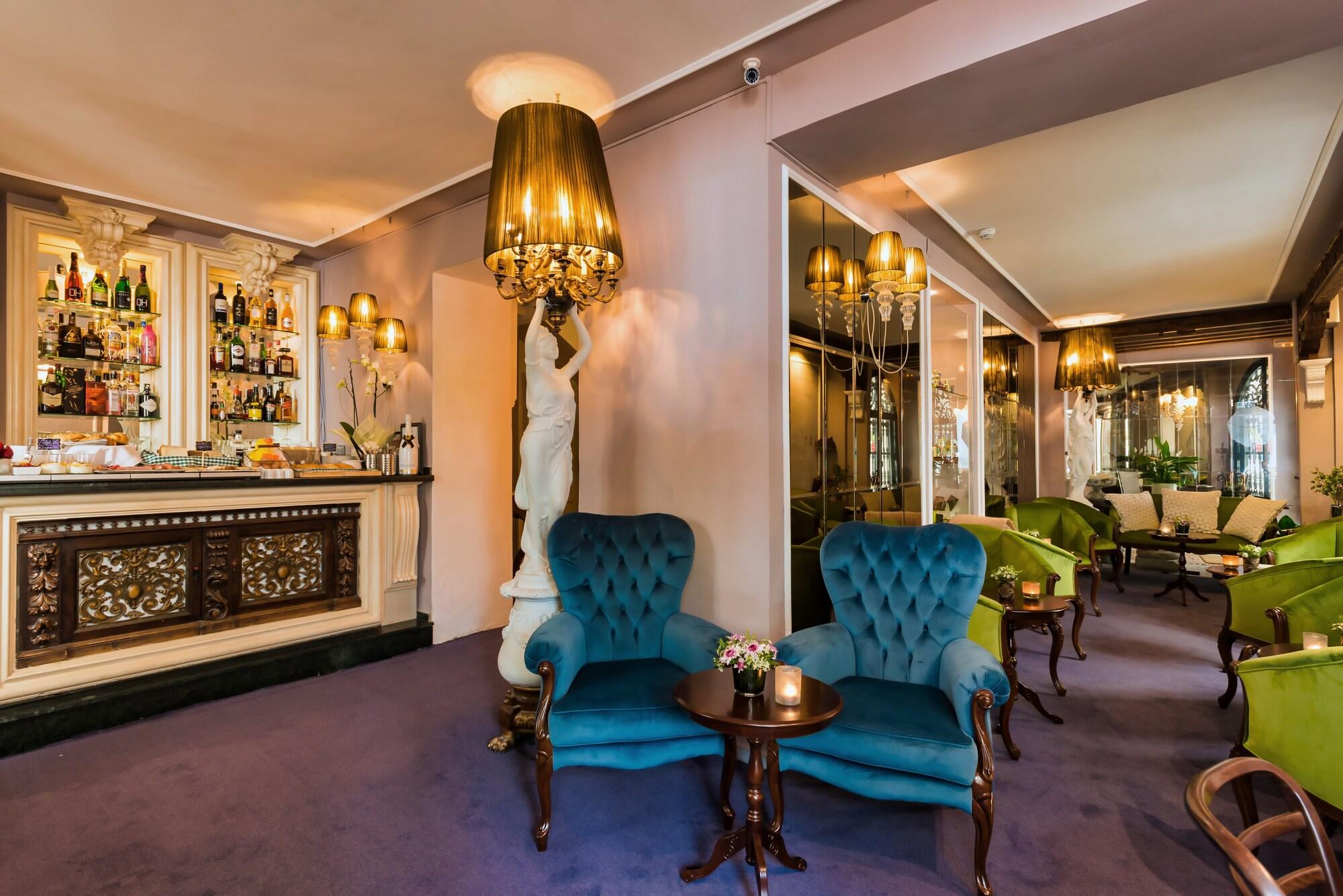 Vista Lobby The Town House - Adults Only