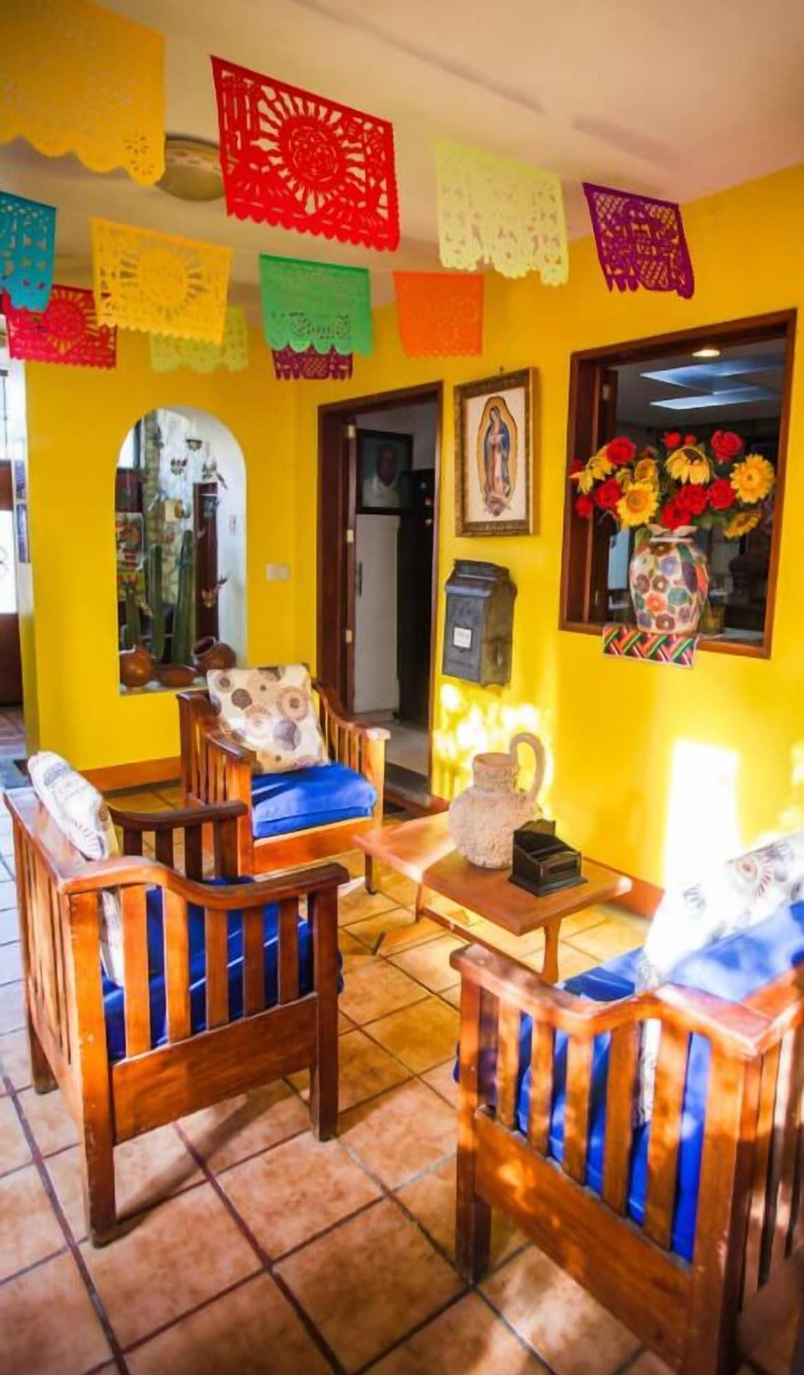 Vista Lobby Casa Arnel