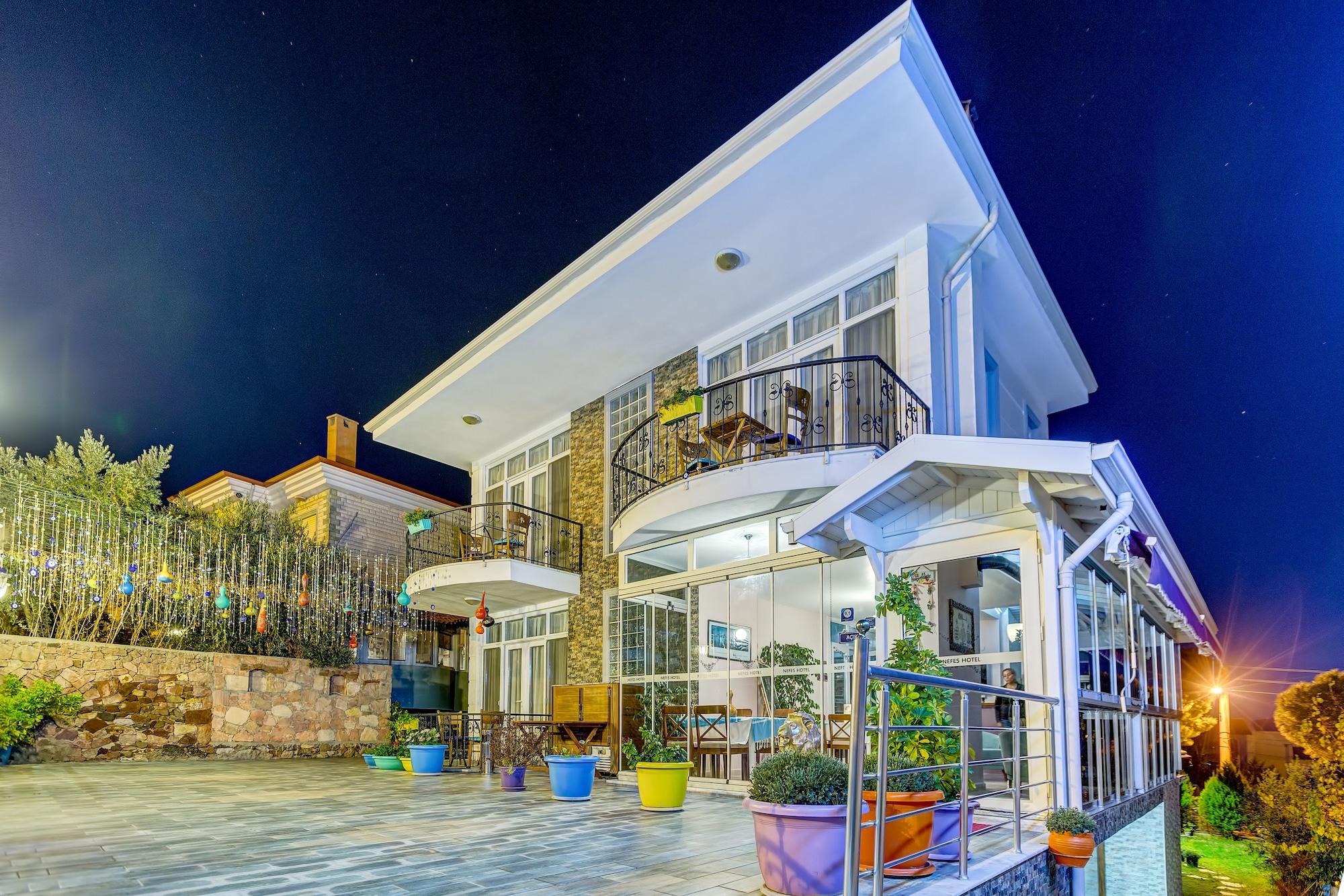 Varios Cunda Nefes Hotel