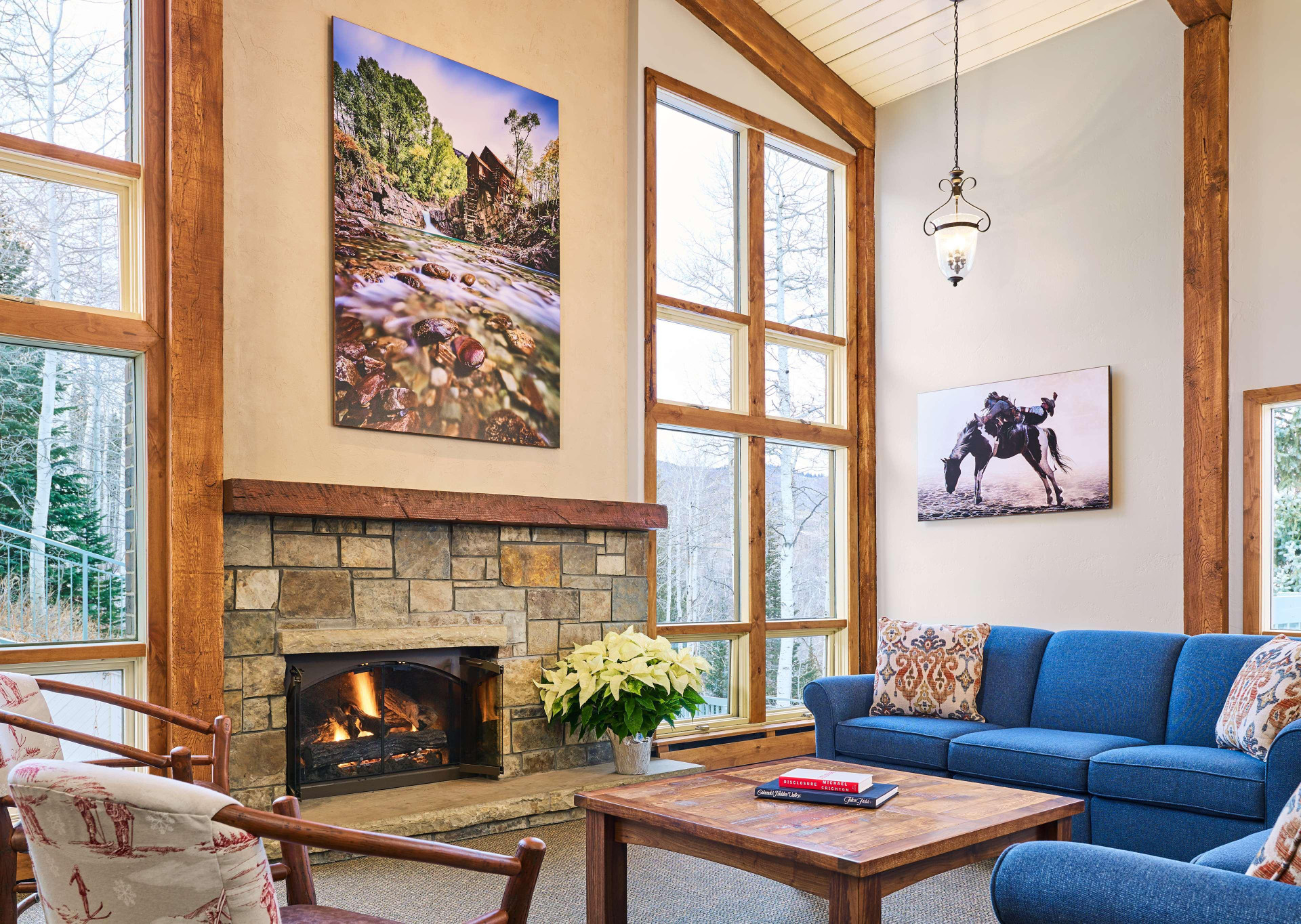 Vista Lobby Top of the Village