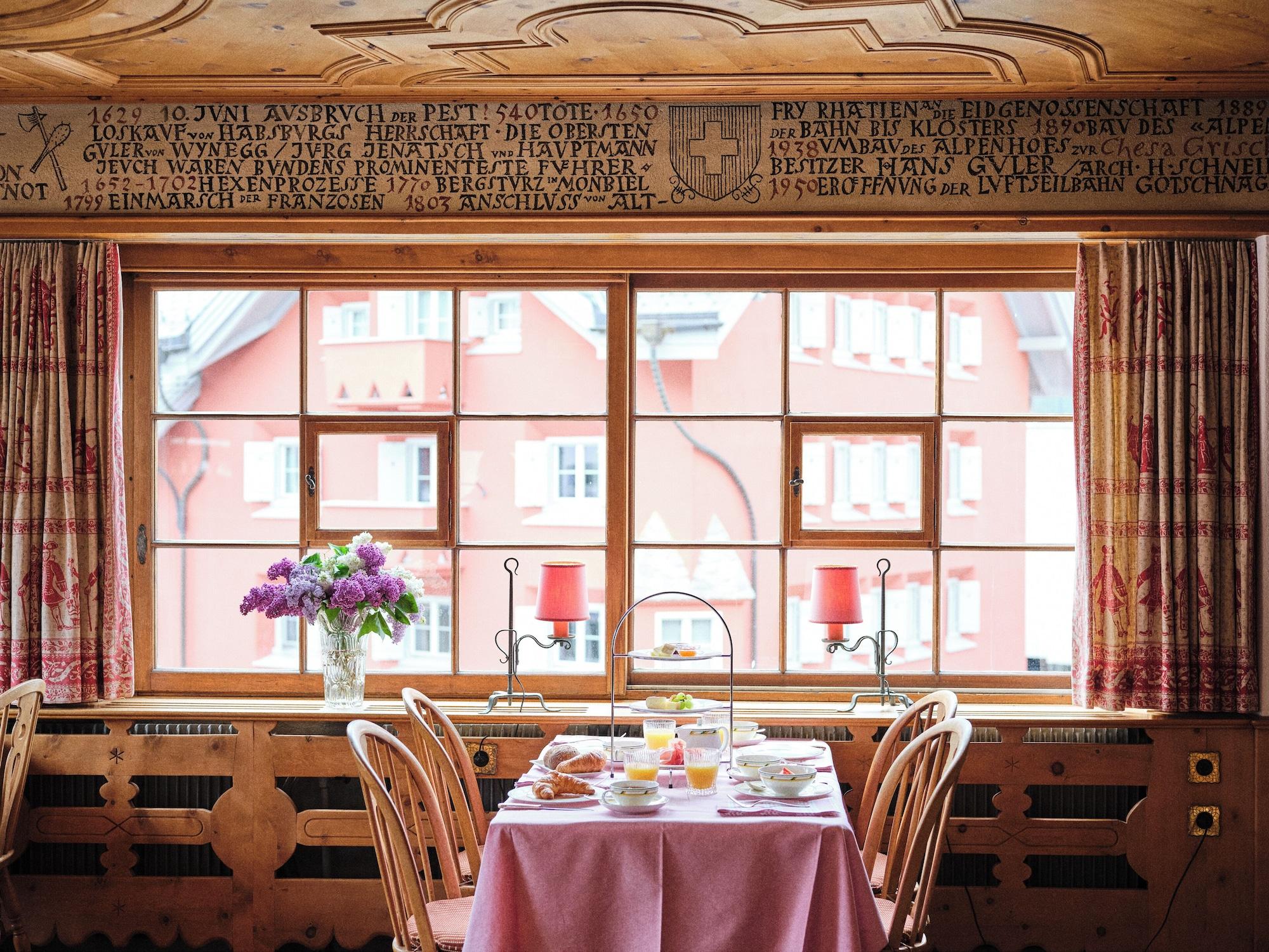 Restaurant Hotel Chesa Grischuna