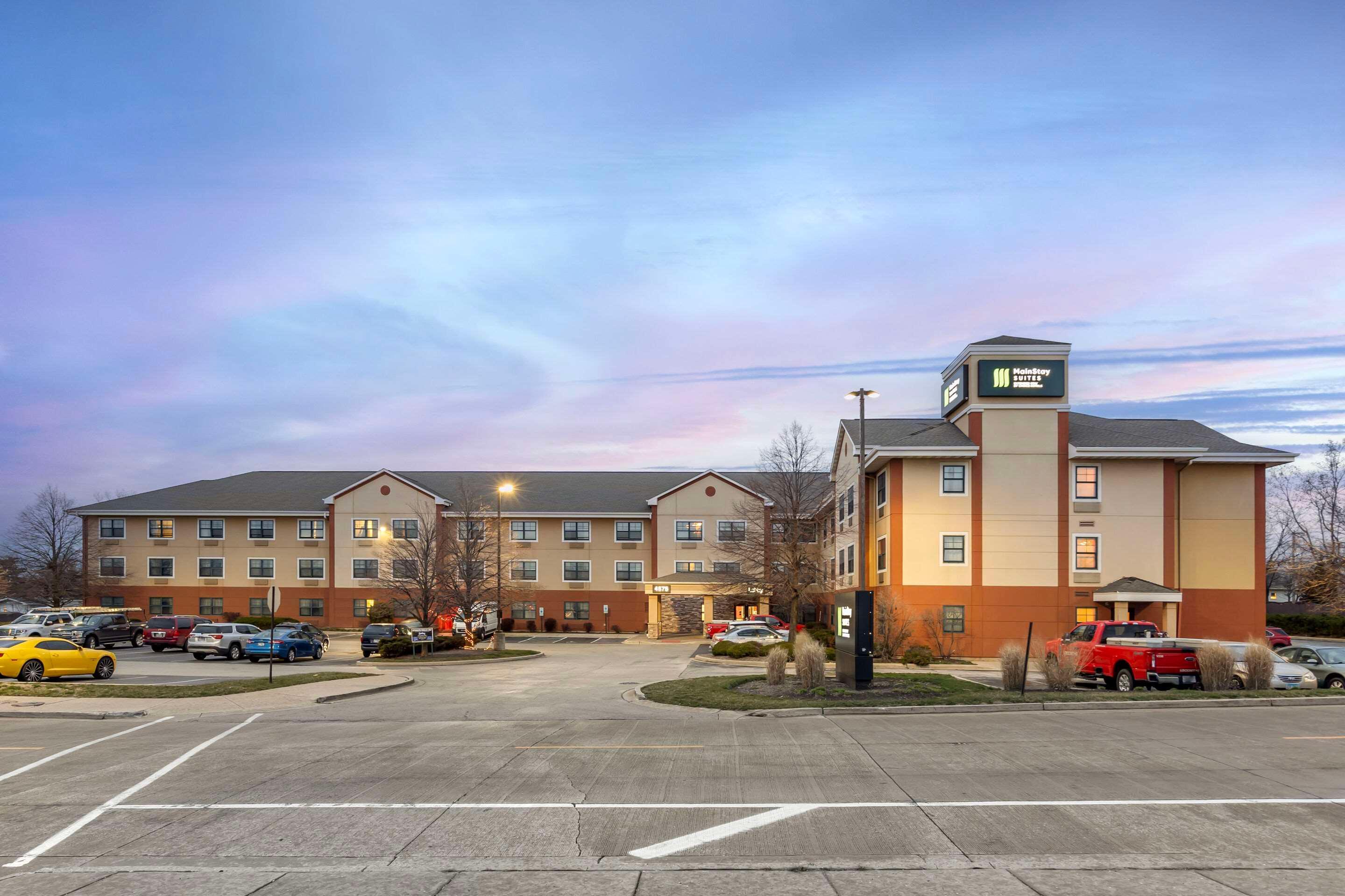 Varios MainStay Suites Chicago Hillside