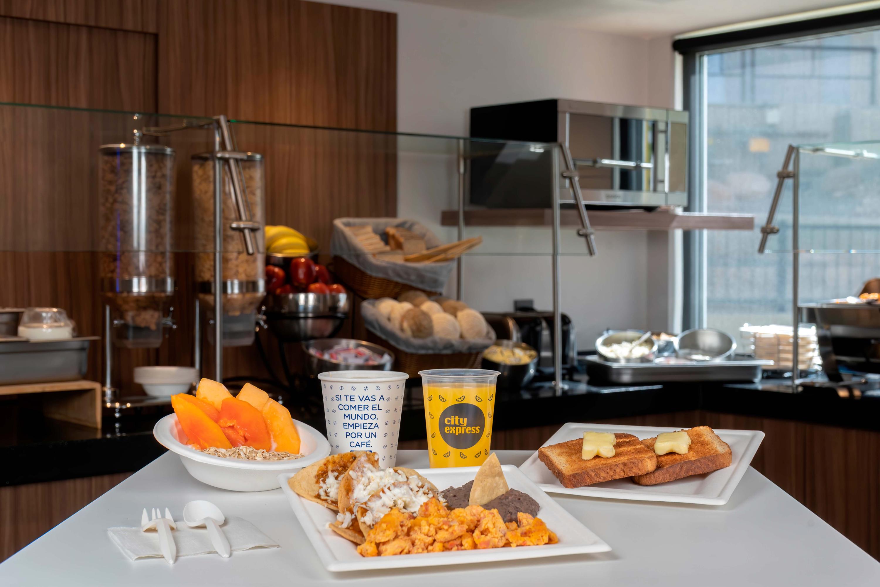 Restaurant City Express by Marriott Chihuahua
