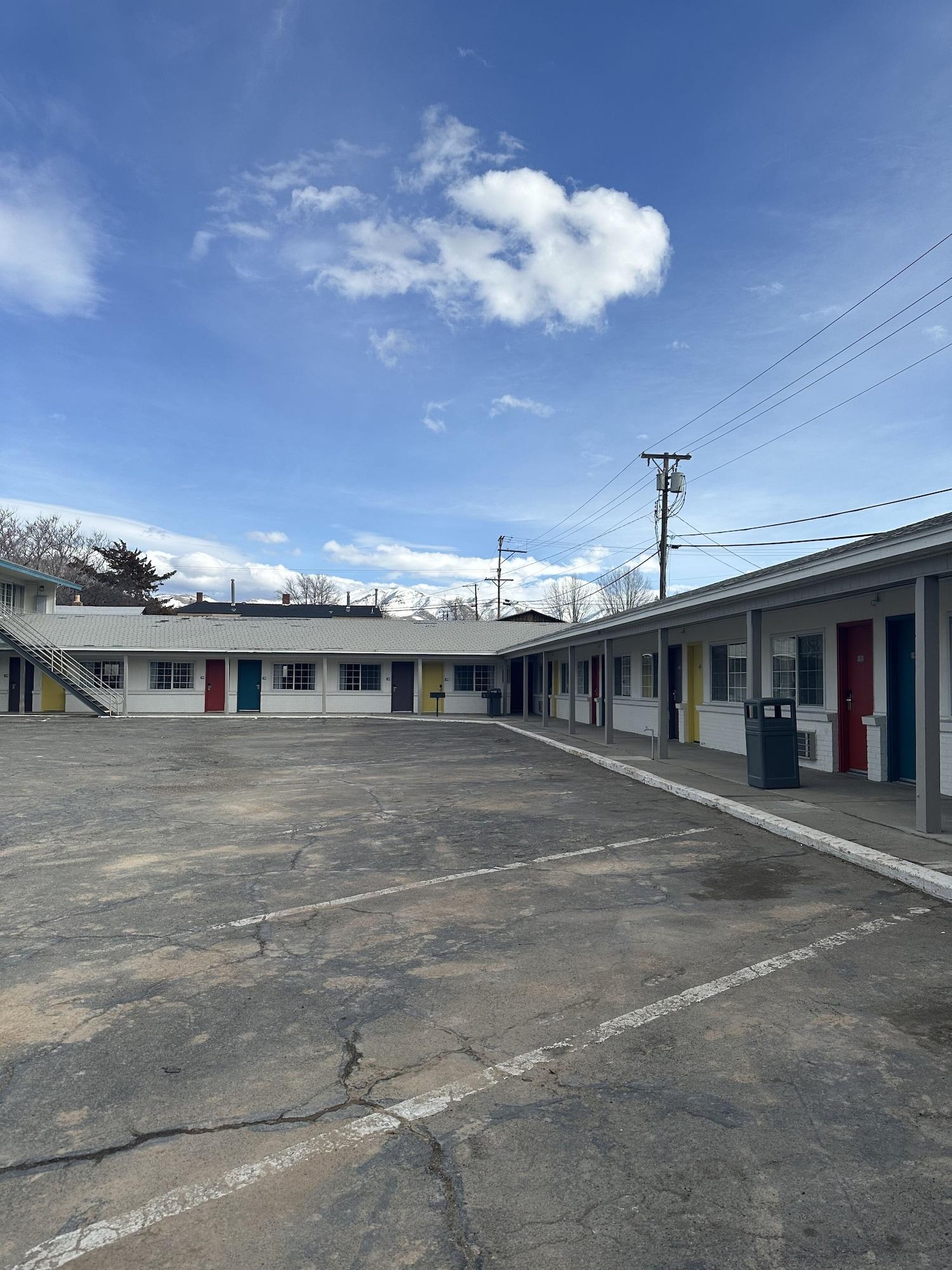 Vista Exterior Signature Inn Winnemucca