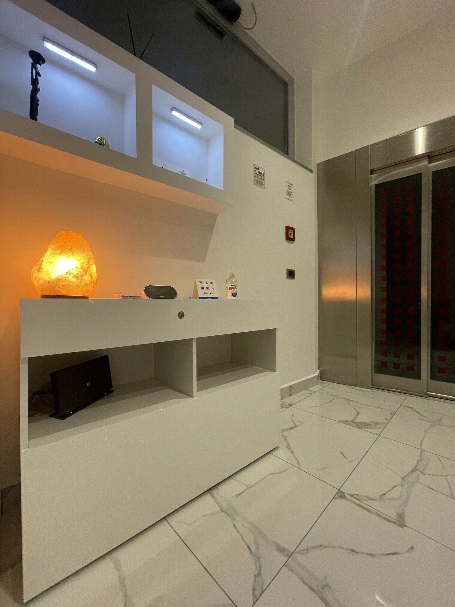 Vista Lobby B&B Center City