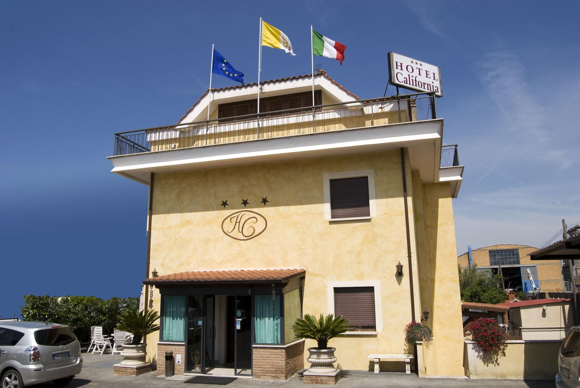 Varios Hotel California