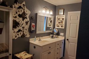 Alojamiento - Paradise in the country w/Pool & hot tub! Unplug & Recharge. Pet friendly