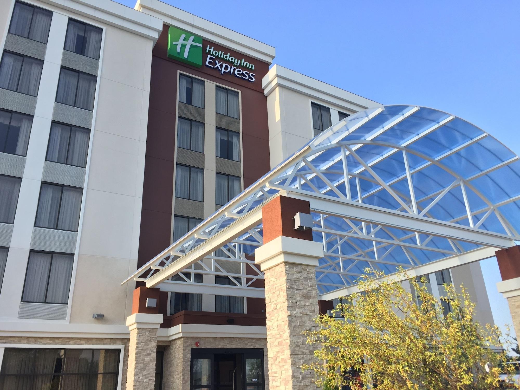 Vista Exterior Holiday Inn Express Chicago NW - Arlington Heights by IHG