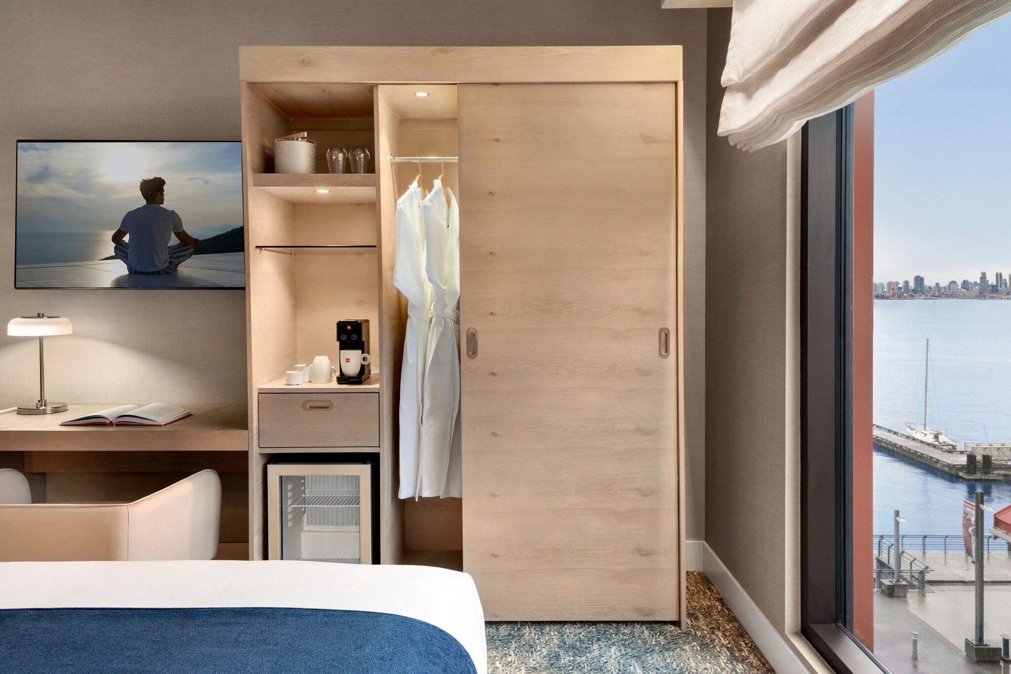 Playa Seaside Hotel North Vancouver