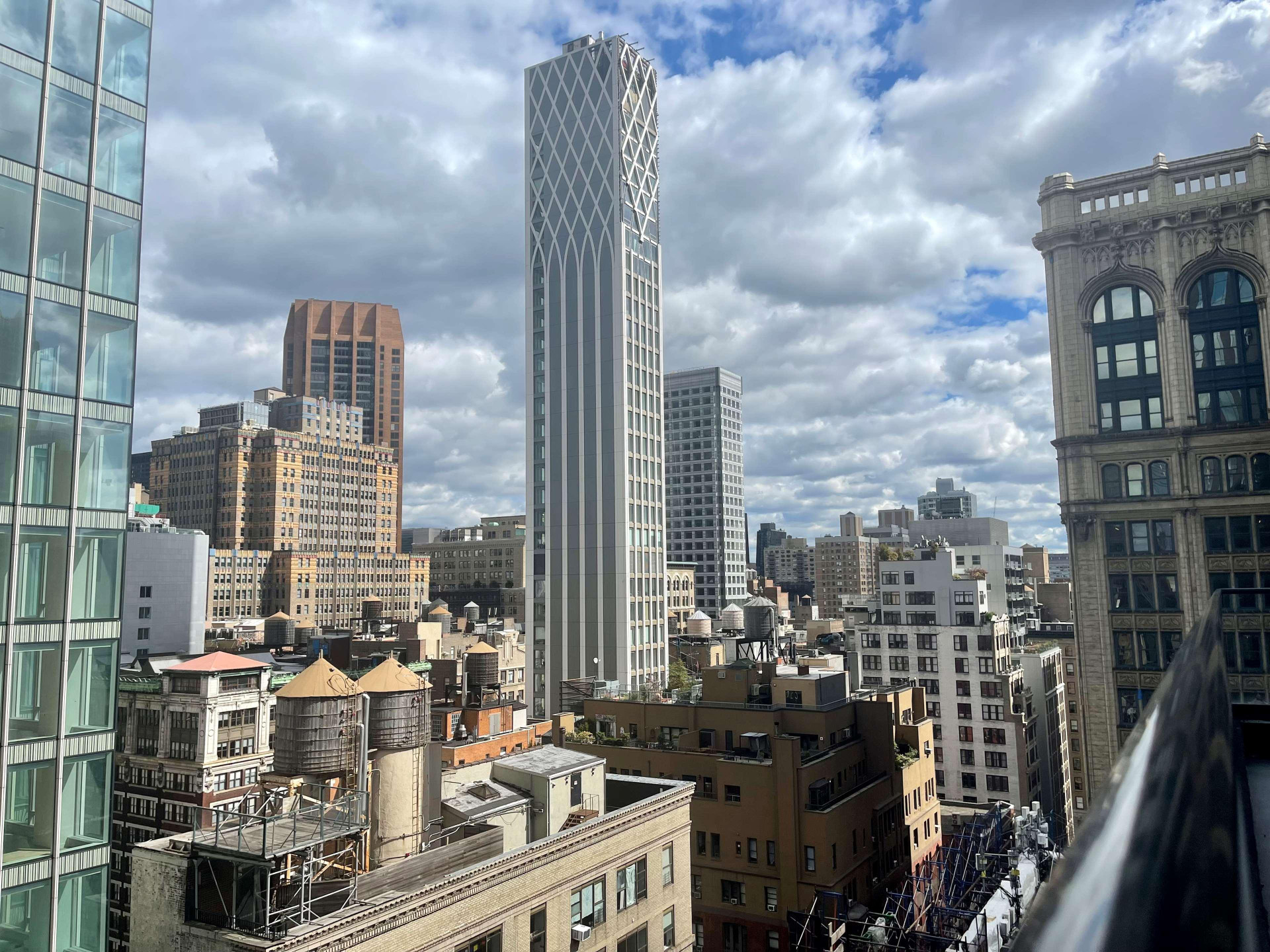 Vista Exterior Best Western Premier Empire State Hotel