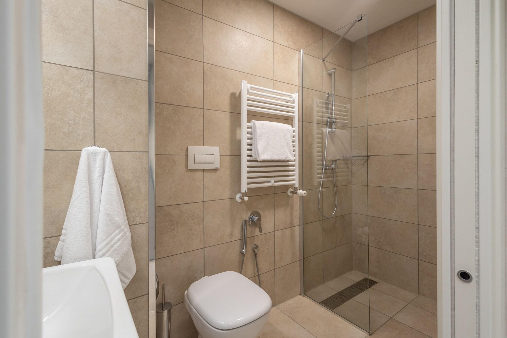 Equipamiento de Habitación Florentia Living Stays