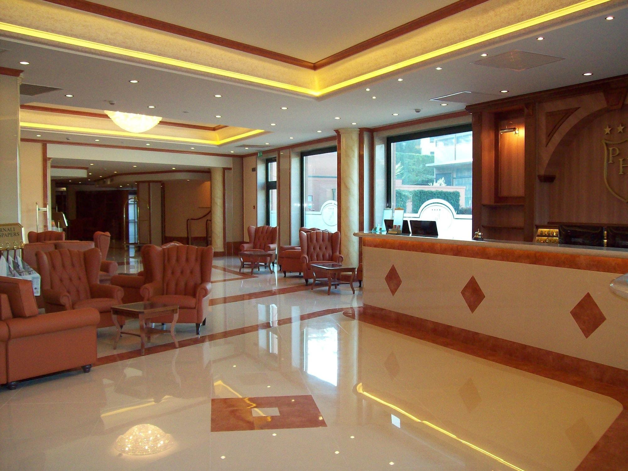 Vista Lobby Palace Hotel Legnano