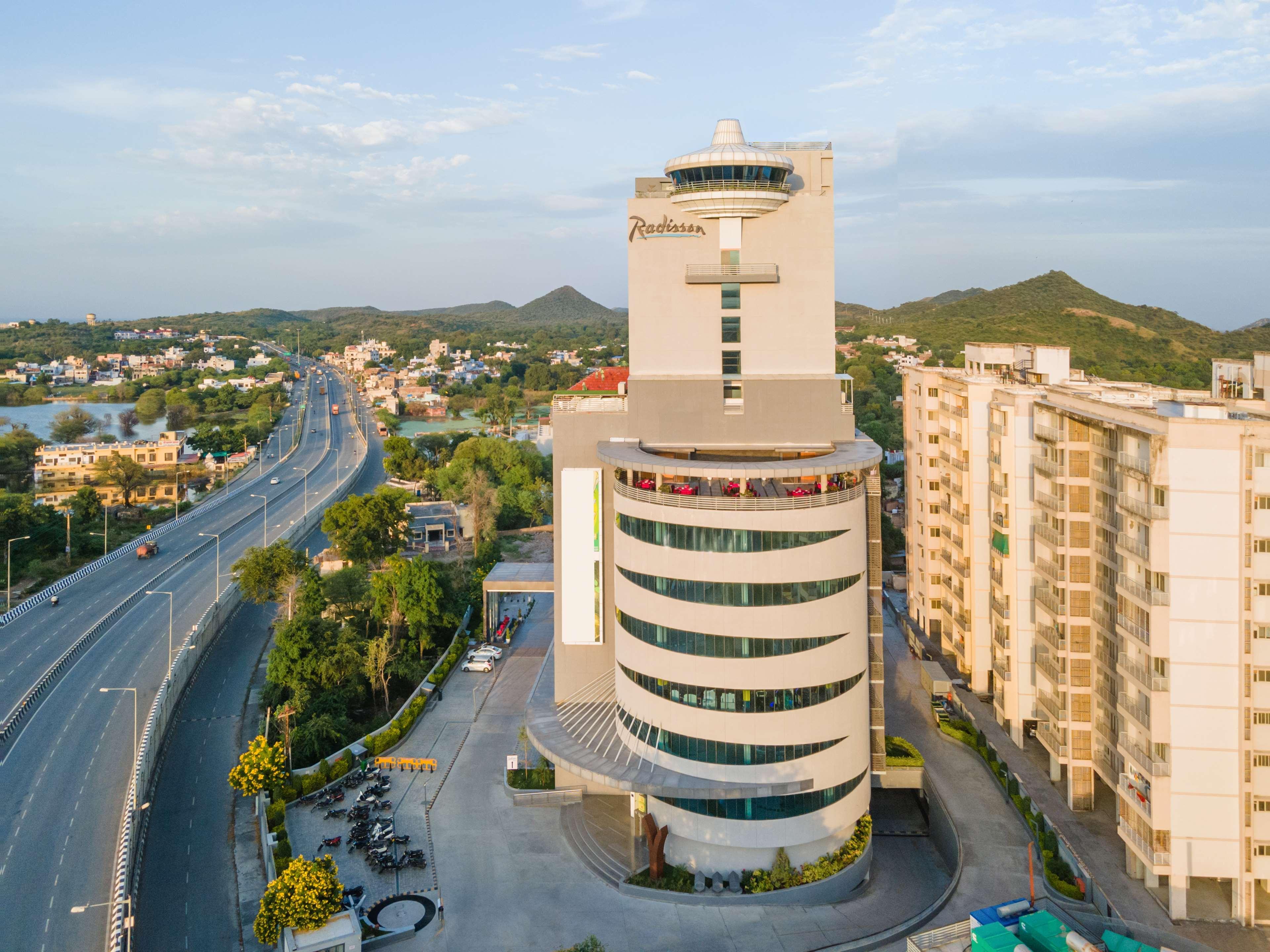 Vista Exterior Radisson Hotel Nathdwara