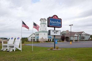 Alojamiento - AmericInn by Wyndham Wetmore Munising