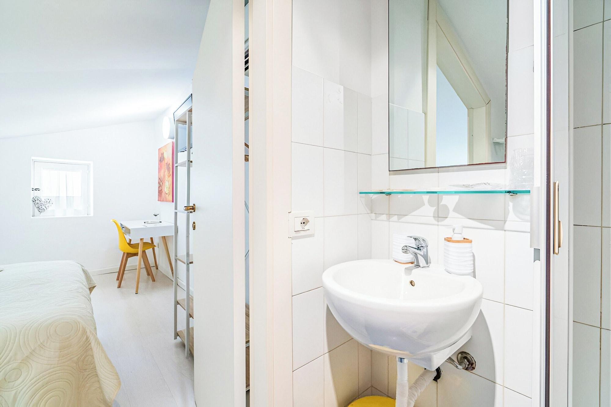 Equipamiento de Habitación Hotiday Ortigia Opera