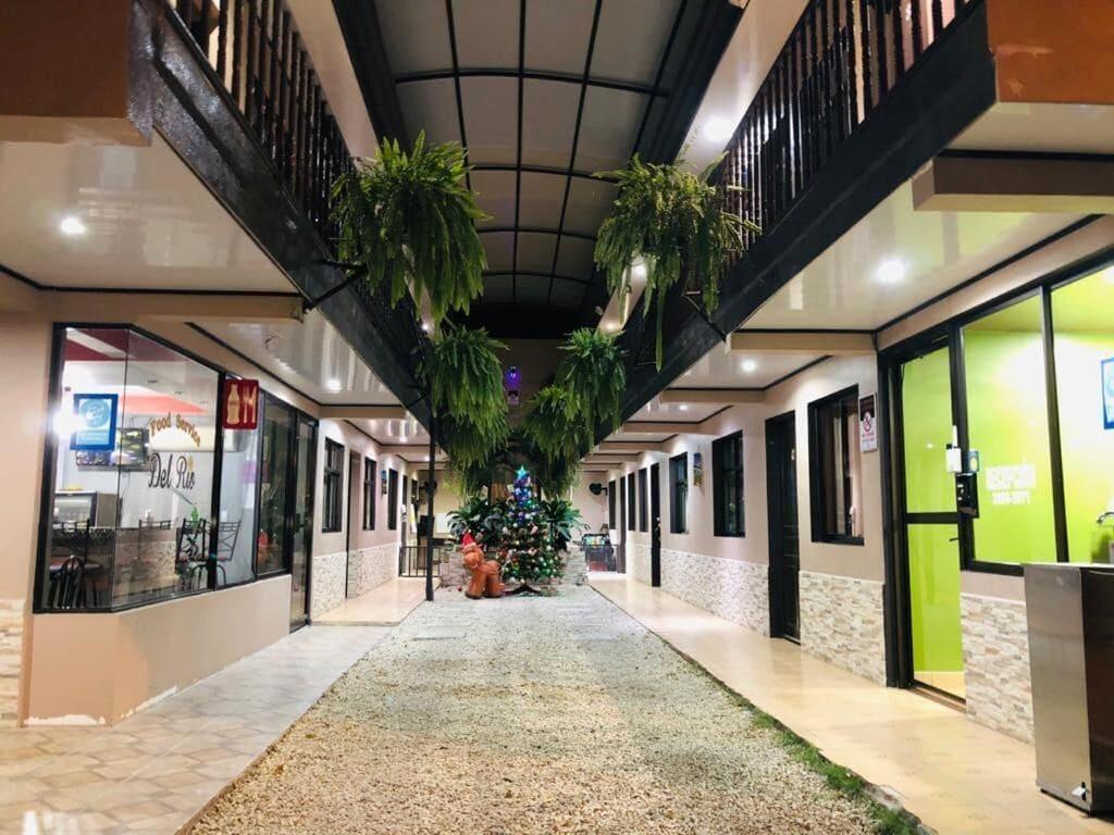 Varios Hotel del Rio