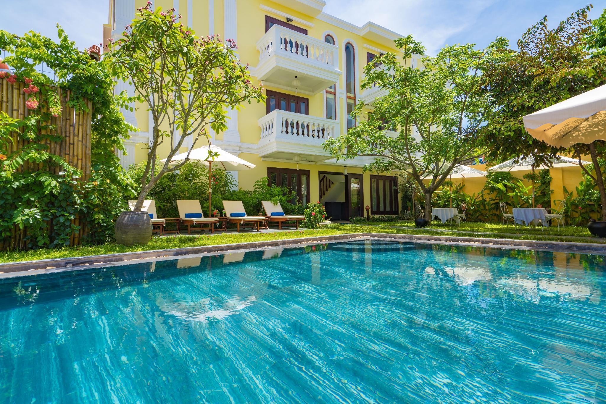 Playa Hoian Central Hotel