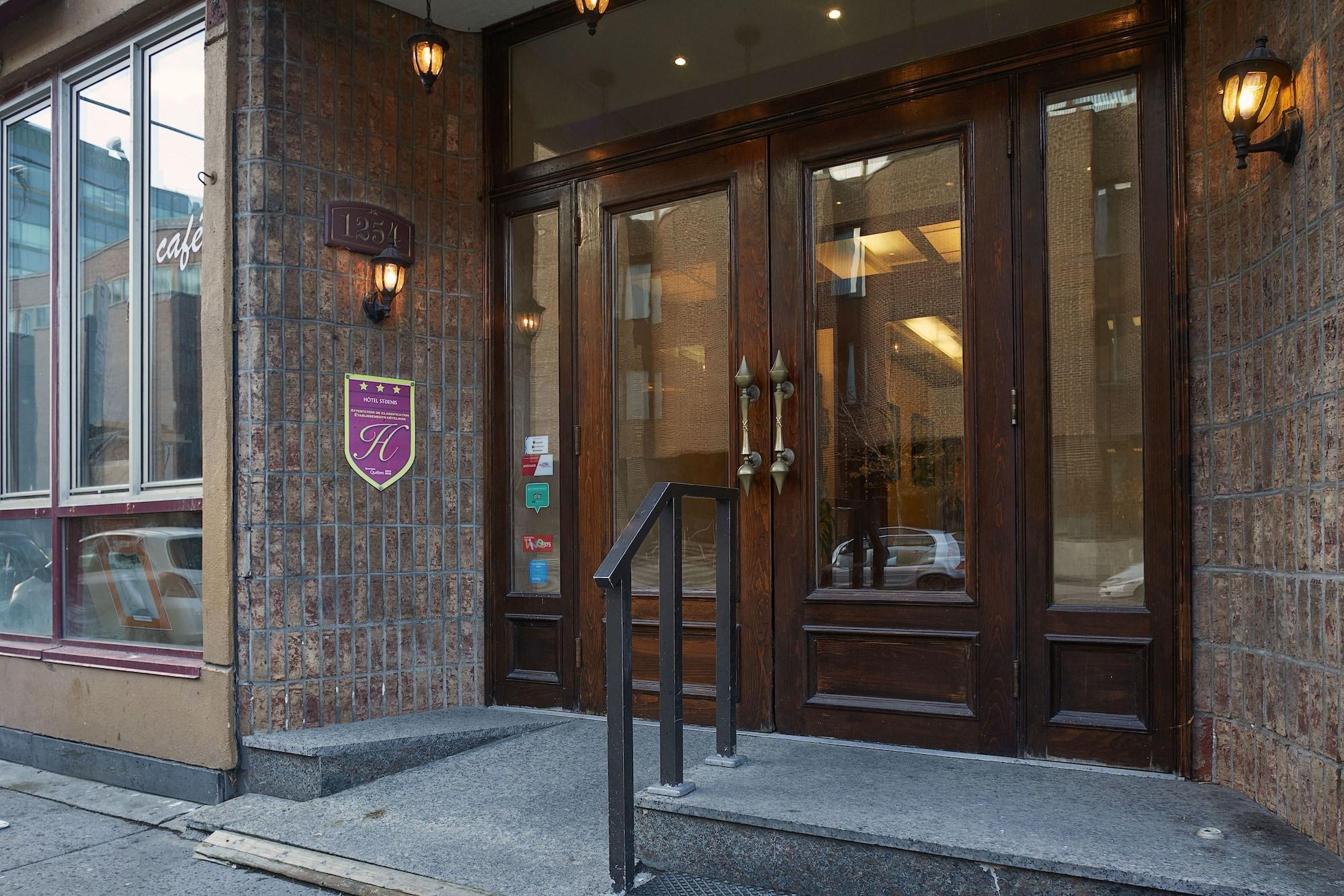 Vista Exterior Hotel St-Denis