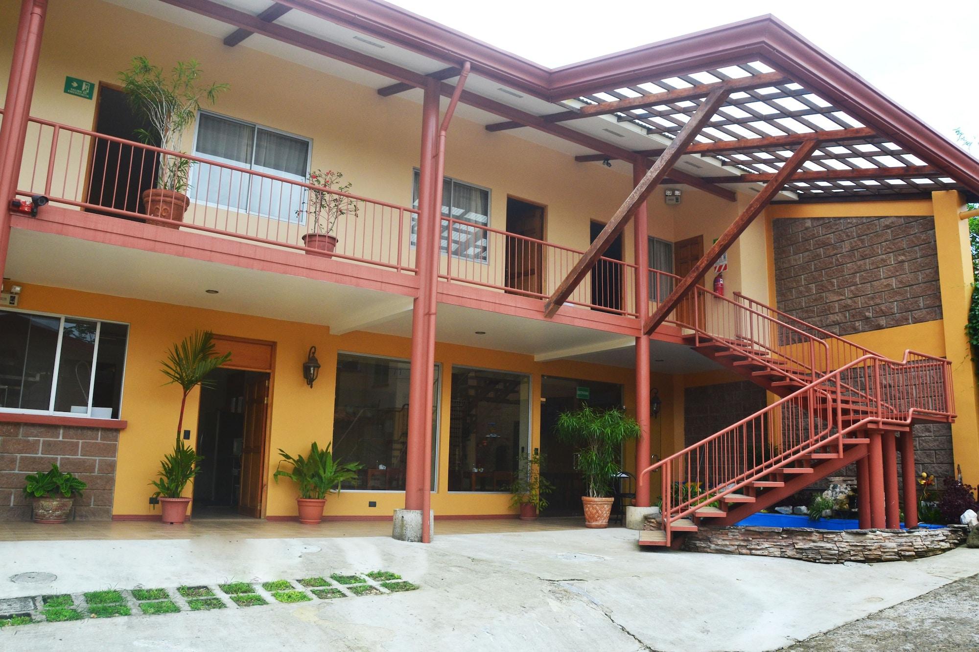 Vista Exterior Hotel La Villa