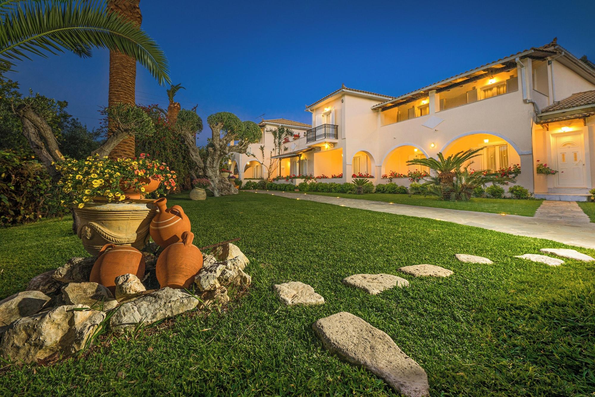 Vista Exterior Villa Phoenix Apartments & Studios