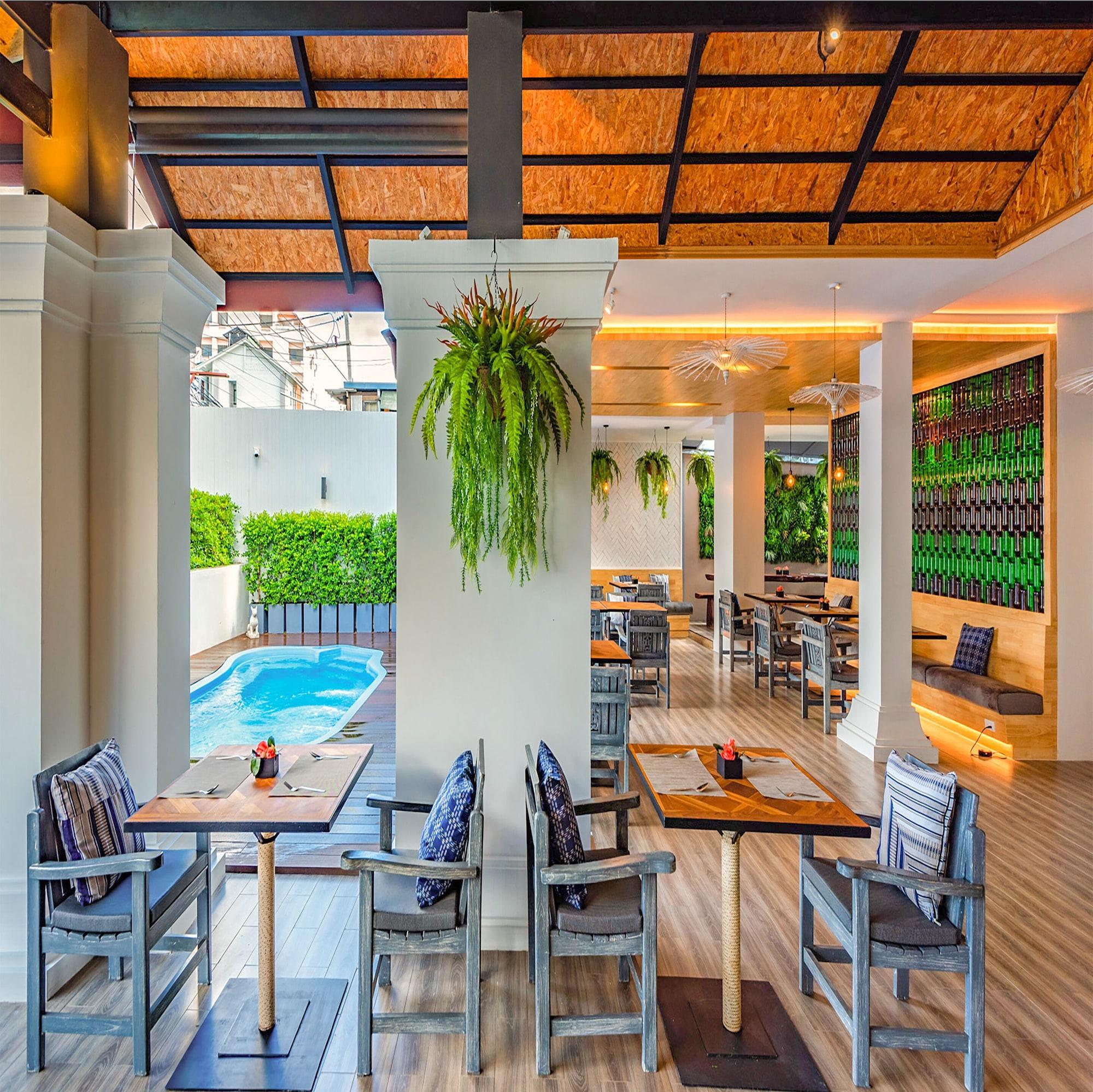 Restaurant Luck Thai Hotel