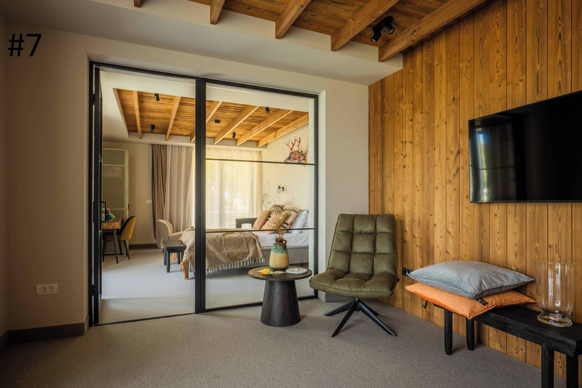 Comodidades del Alojamiento The Pines Bucegi Lodge