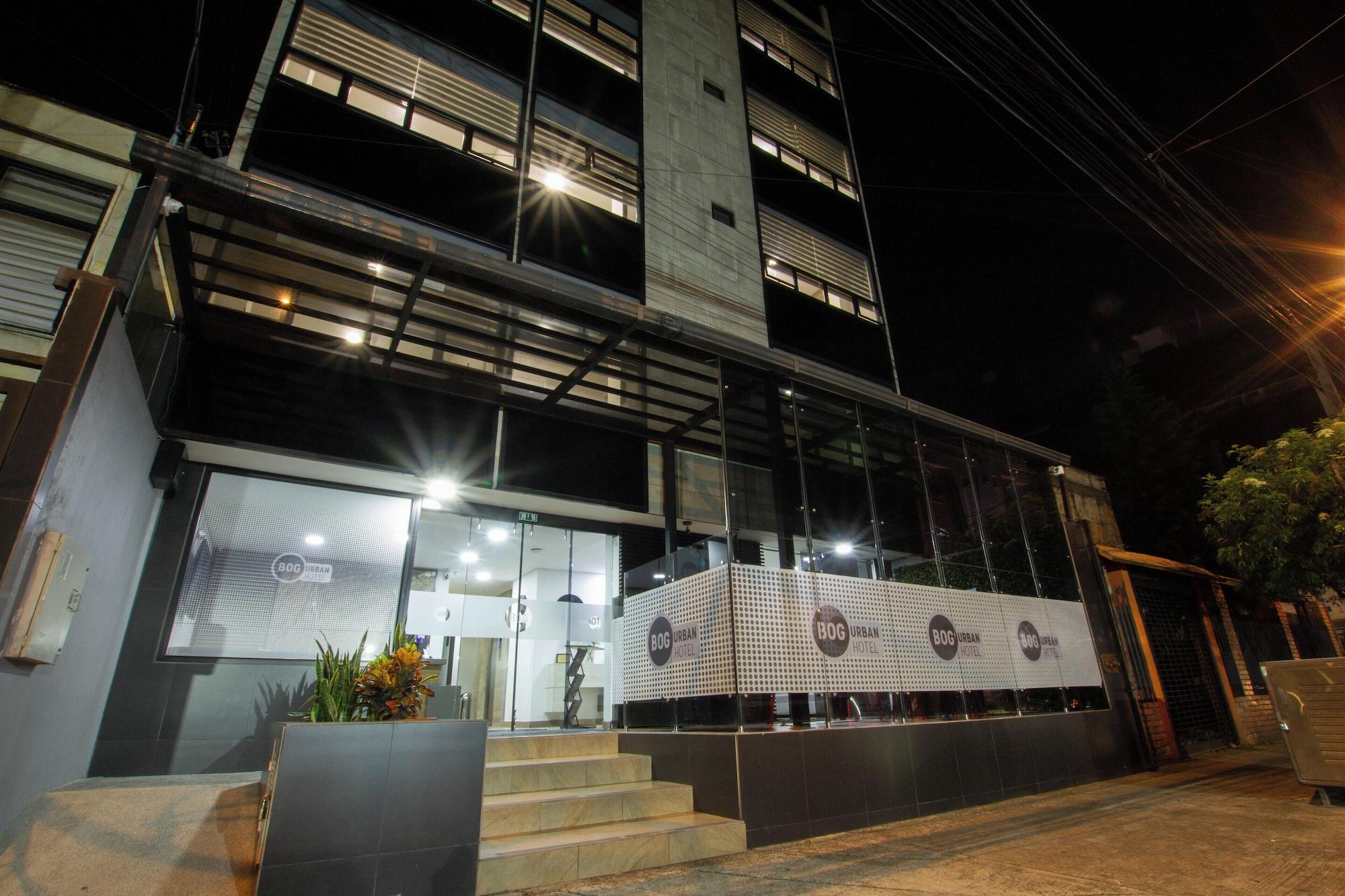 Vista Exterior Bog Urban Hotel