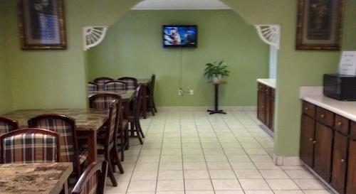 Restaurant Knights Inn Memphis