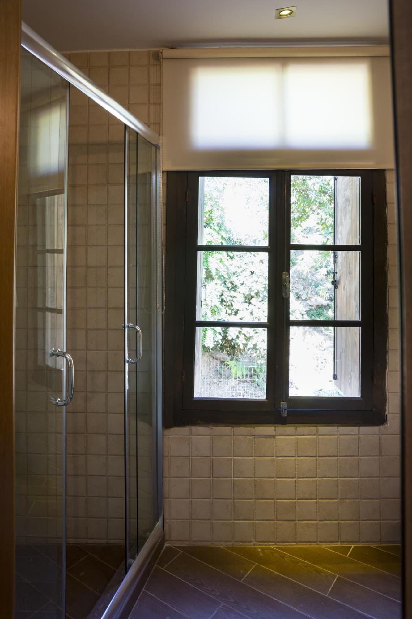 Equipamiento de Habitación Elia Portou