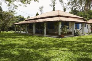 Alquiler Vacacional - "JUST SITUATED" in the midst of NATURE, SECURITY, COMFORT and LEISURE