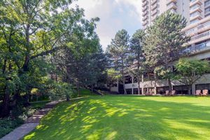 Paquete - Crowne Plaza Toronto North York by IHG