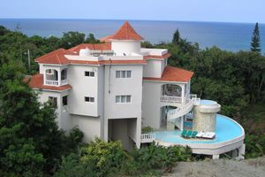 Alquiler Vacacional - BENTLEY VILLA Stunning views/Infinity pool/Cinema/Gym/Waterfall/Fully staffed