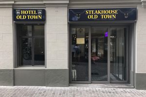 Alojamiento - Hotel Old Town